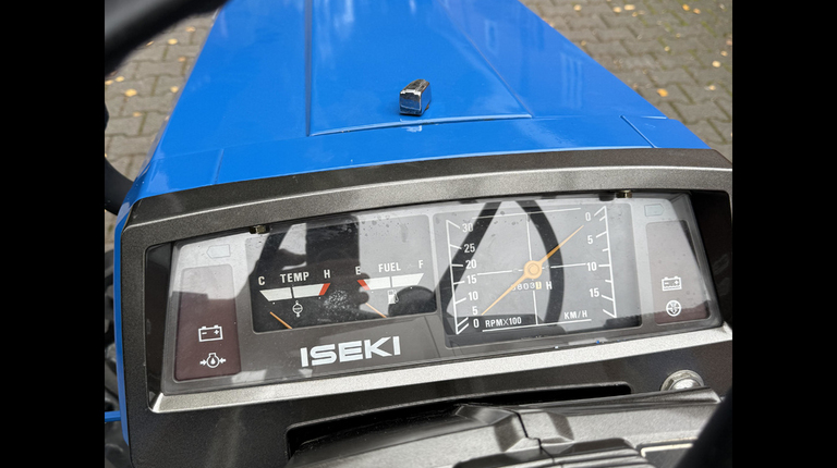 Iseki TU170 ab 95 € pro Monat.